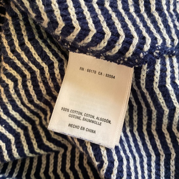 Loose-Knit Shrug - Picture 3 of 4